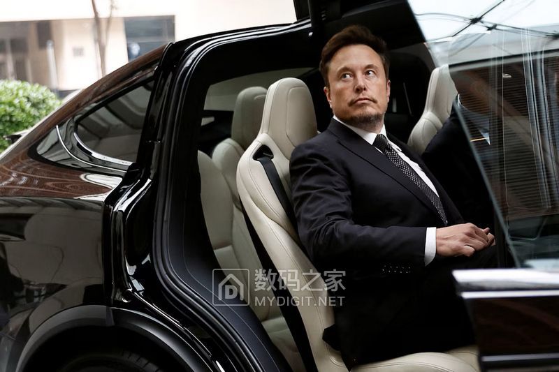 特斯拉给马斯克画了个1万亿美金大饼！网友：这操作比火星计划还离谱！