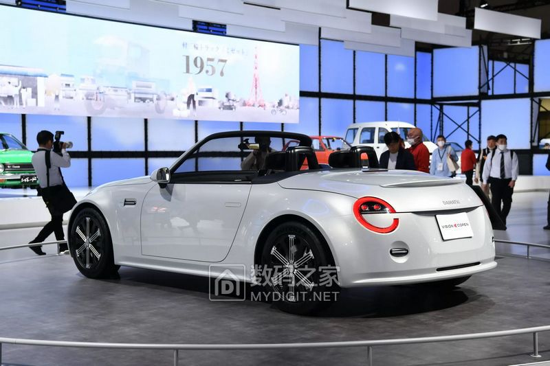 Daihatsu-Copen-Vision-Study-6.JPG