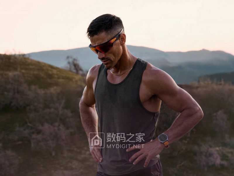 ​​当运动眼镜长出“智能大脑：Oakley联手Garmin搞了个「听觉AR」神器​