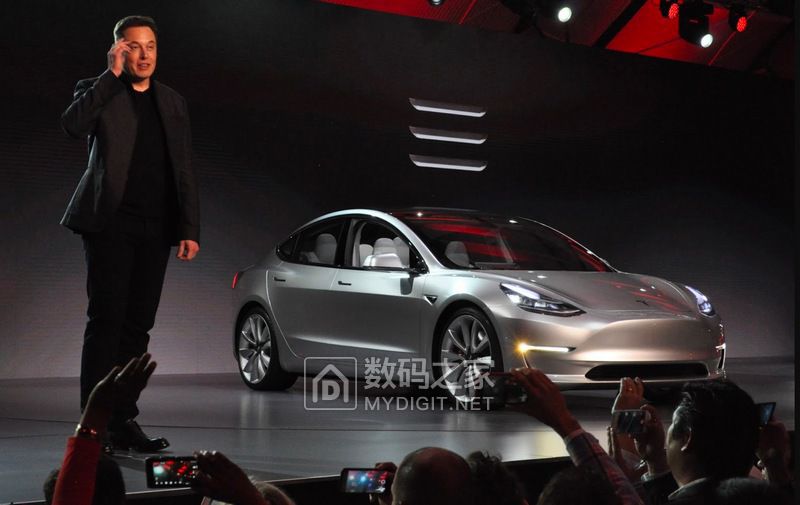elon-musk-model-3-unveiling-event-mar-31.jpg