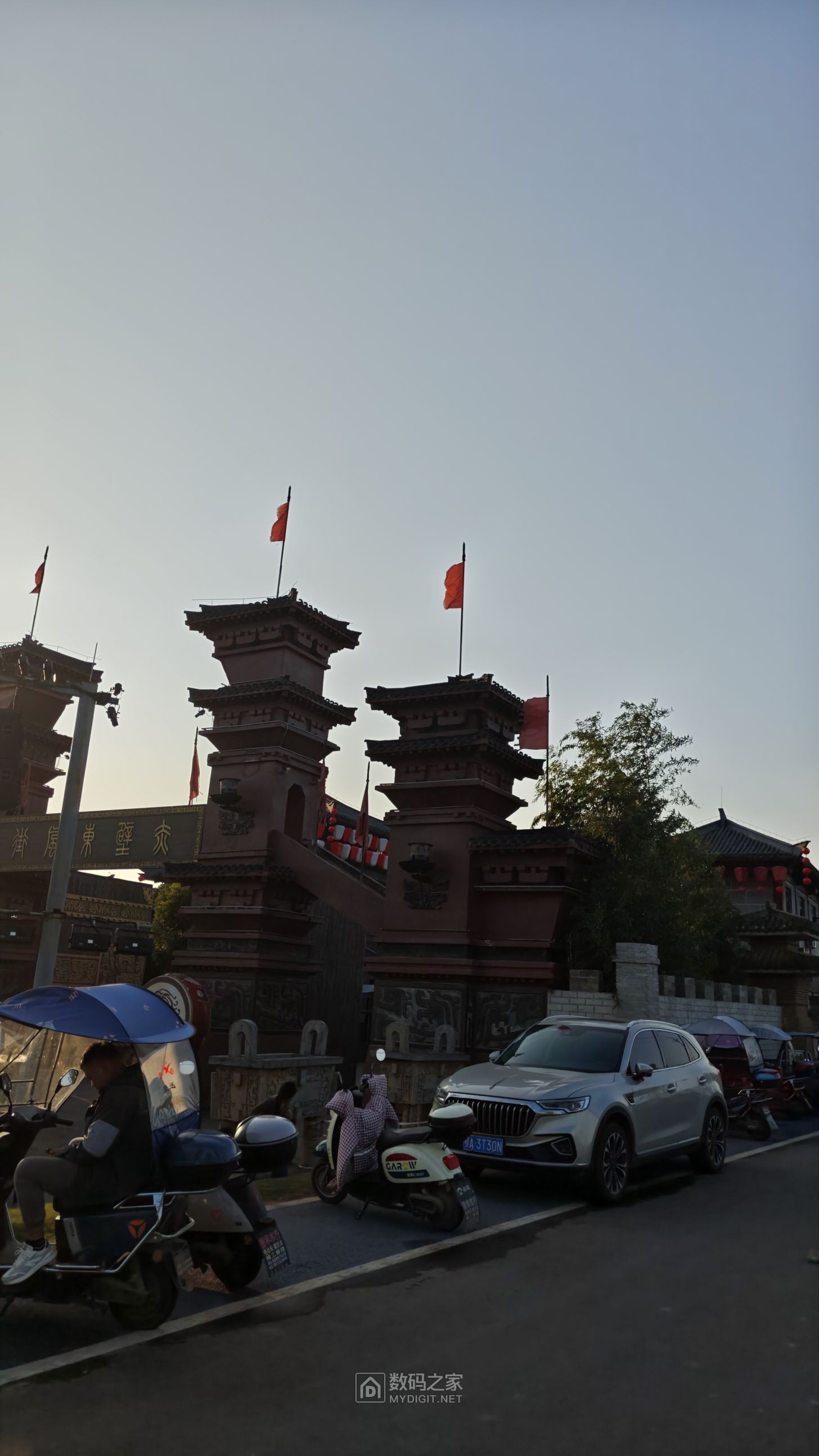 微信图片_20251118082157_132_399.jpg