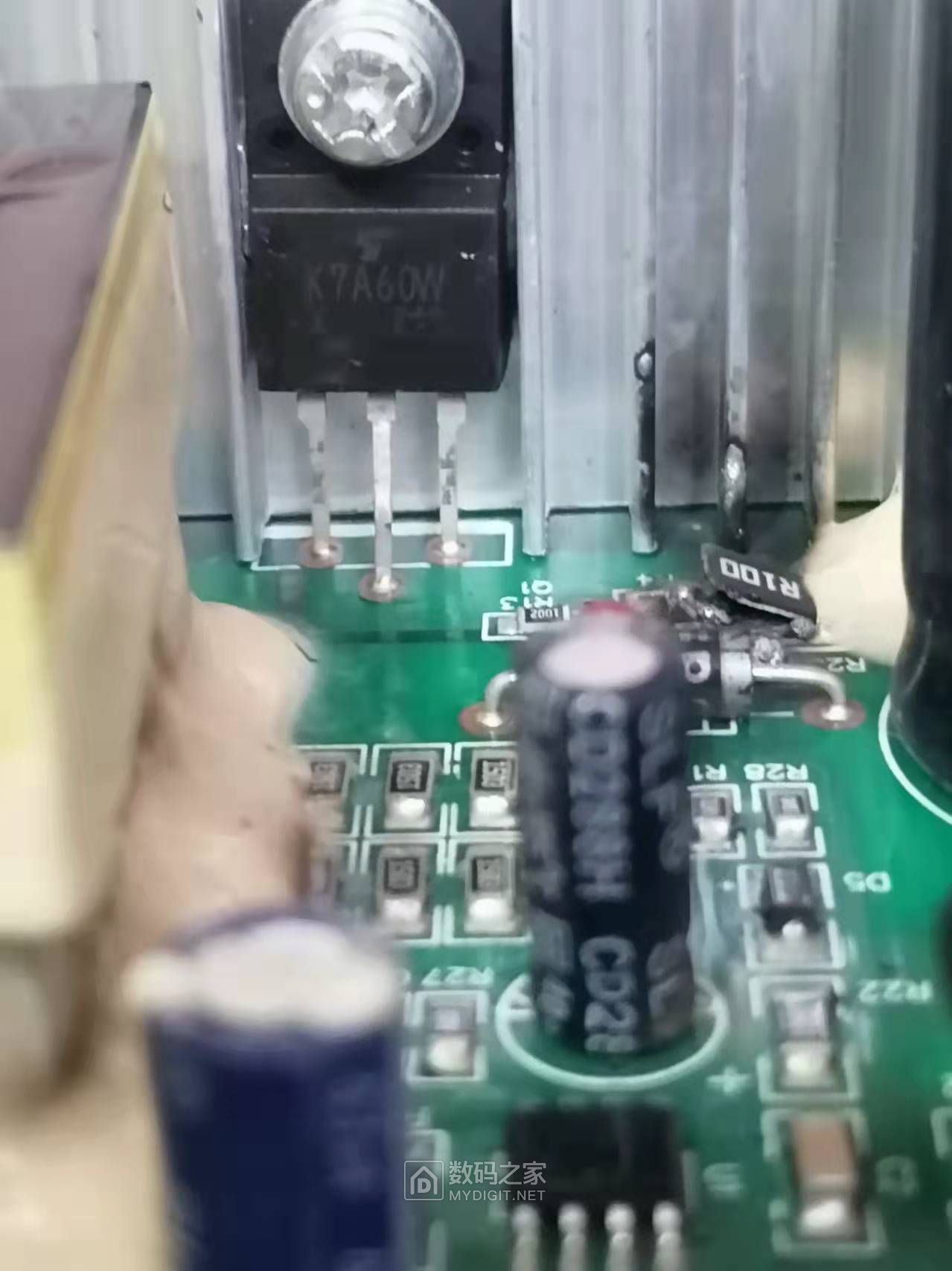 微信图片_20251126090426_704_370.jpg