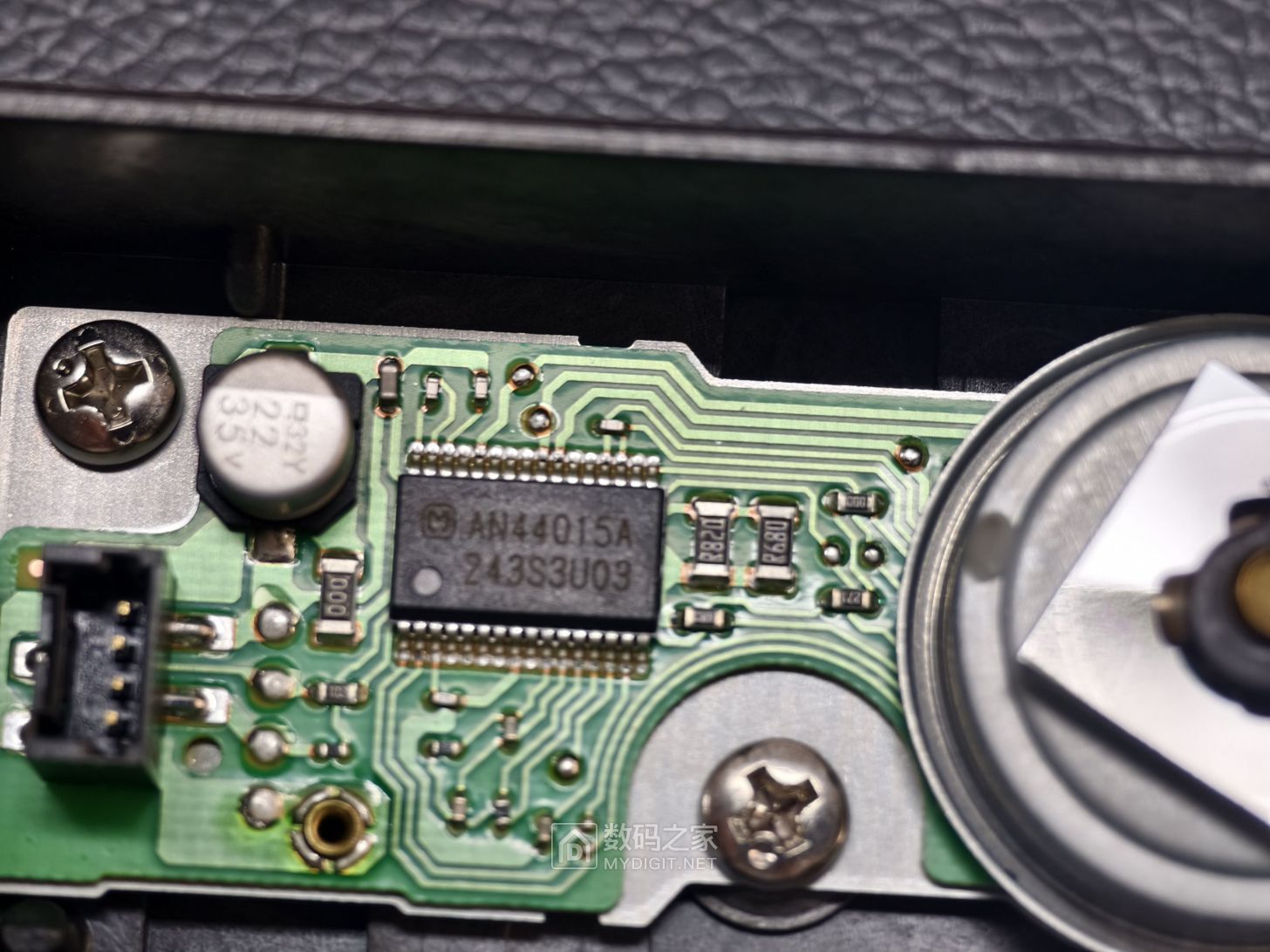 这个好像是电机控制线路板