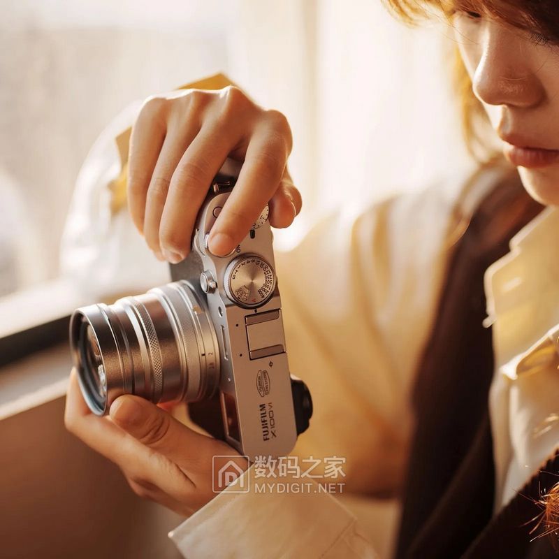 Fujifilm_X100_XI_Viltrox2.jpg-q82-w-h1600.JPG
