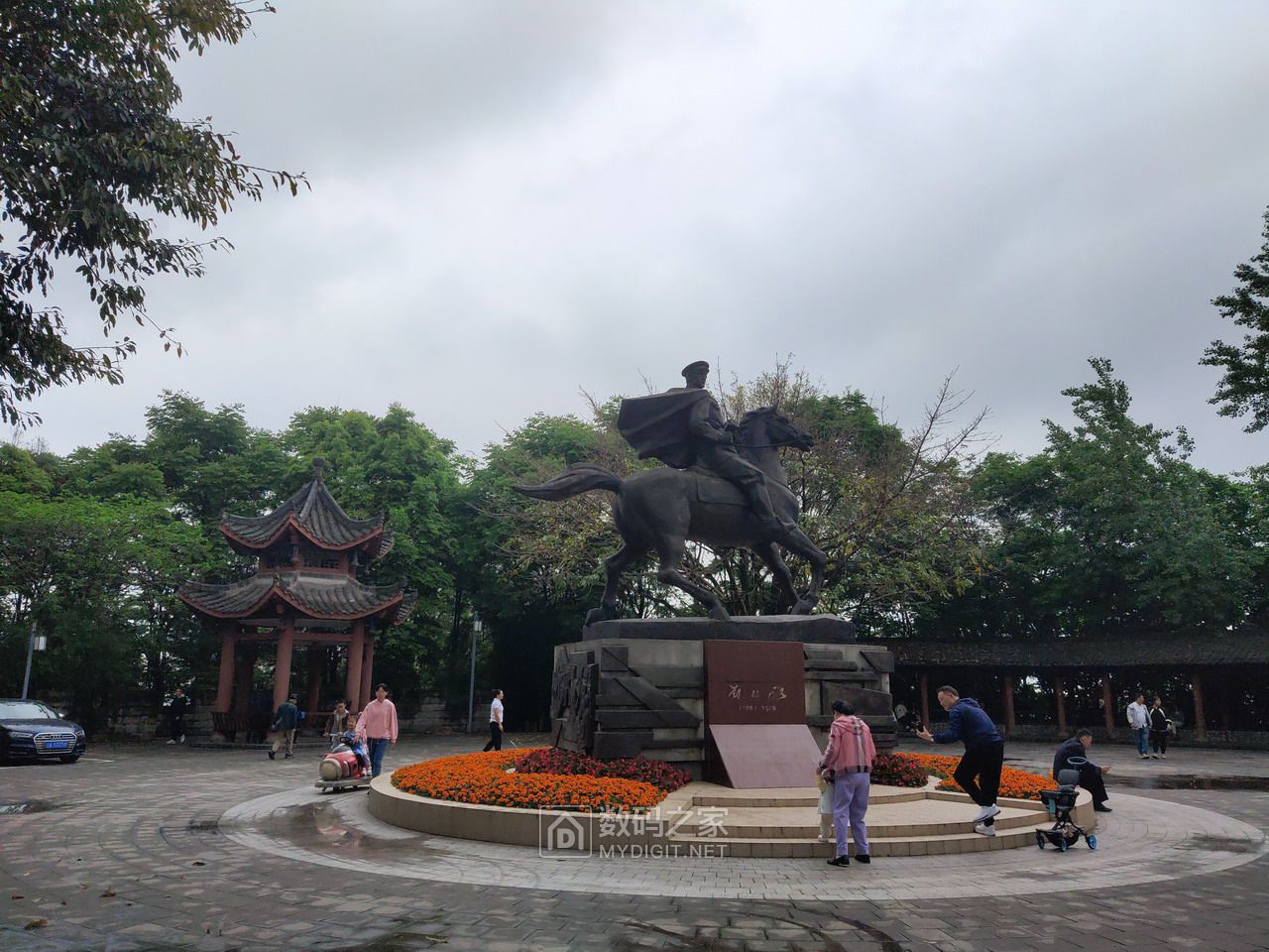 P40421-165634.jpg