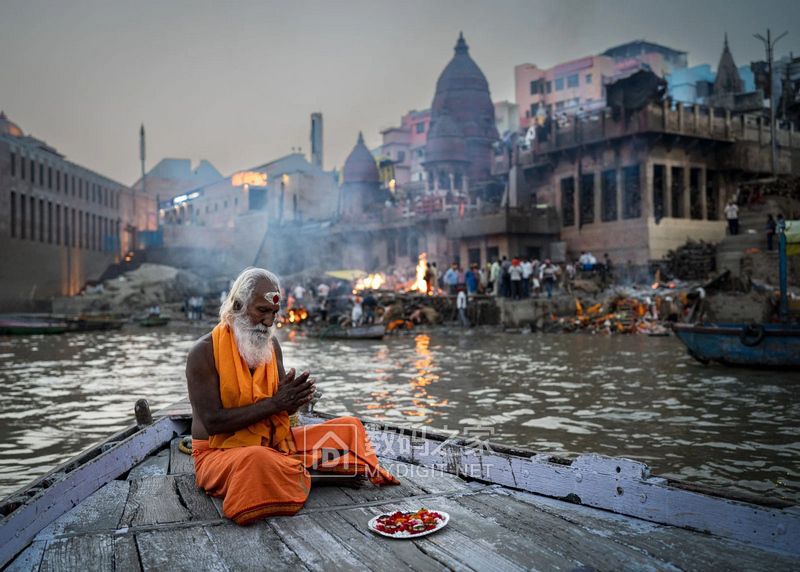 ZEISS-Otus-ML-1.4_35_Christian-Norgaard_Varansi-3_1-1.jpg