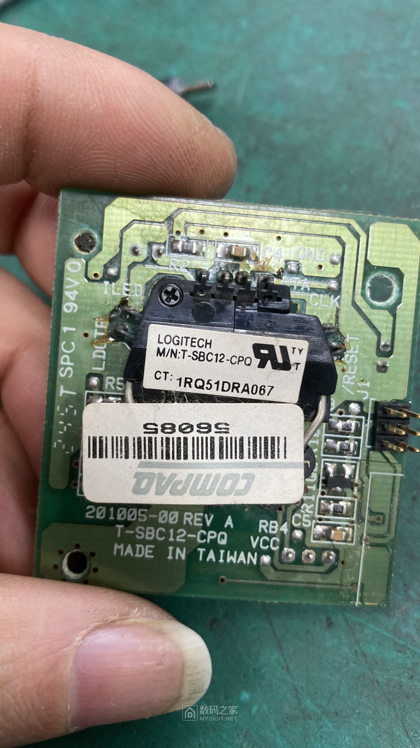 轨迹球鼠标背面电路