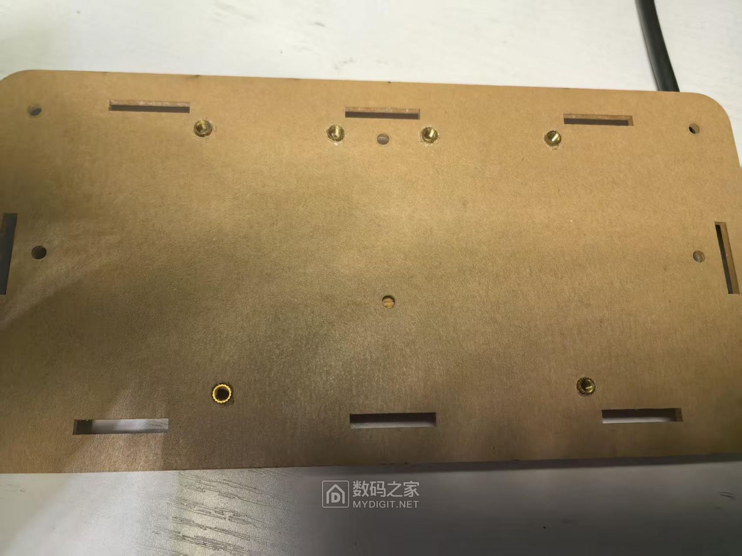 10.装配-铜柱加热固定.jpg