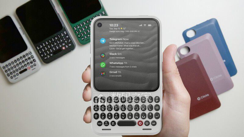 Clicks-Communicator23.jpg
