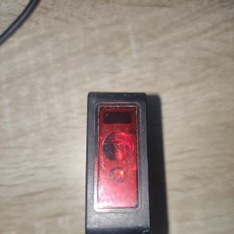 拆解杰泰漫反射光电开关（G-TEK PF50R-ARF-W）