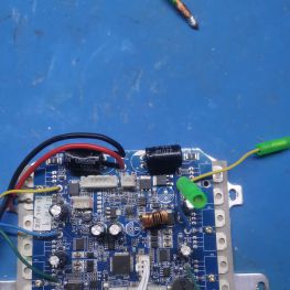 求 阿尔郎平衡车龙创54V S1主板 DC-DC芯片型号