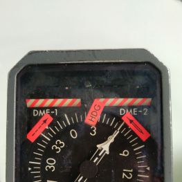 波音737无线电距离磁指示器（RDMI）