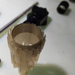 带大家看看肛肠环切手术中使用的吻合器