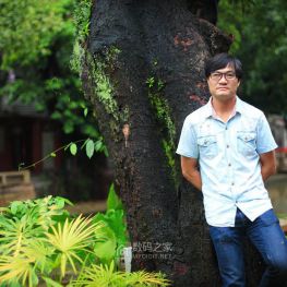 老单反老镜头拍大叔朋友