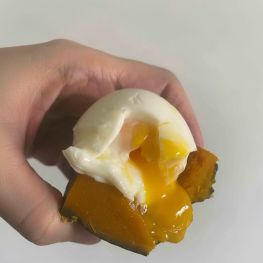 国庆美食：溏心蛋与南瓜交融，生活美好与红火希望